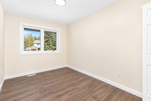 27 Gregson Crescent, Red Deer, AB 