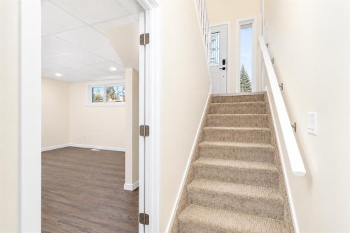 27 Gregson Crescent, Red Deer, AB 
