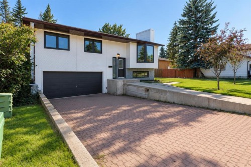27 Gregson Crescent, Red Deer, AB 