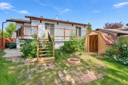 27 Gregson Crescent, Red Deer, AB 