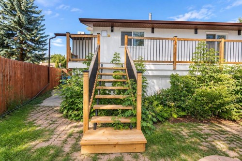27 Gregson Crescent, Red Deer, AB 