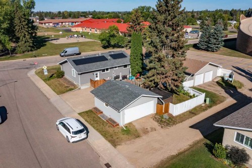 59 Mitchell Avenue, Red Deer, AB 