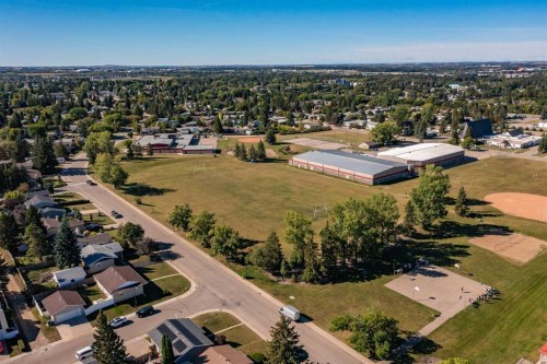 59 Mitchell Avenue, Red Deer, AB 