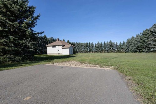 24302 Township Road 40-0, Rural Lacombe County, AB 