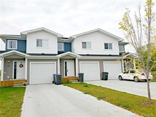 49 Hawthorn Place  Sylvan Lake, AB T4S 0S2