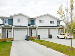 49 Hawthorn Place Sylvan Lake, AB T4S 0S2