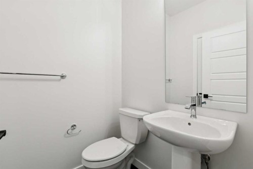 210 Sora Way Se, Calgary, AB 