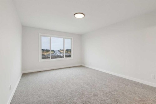 210 Sora Way Se, Calgary, AB 