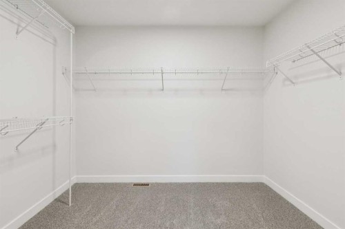 210 Sora Way Se, Calgary, AB 