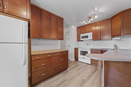 6218 34A Avenue, Edmonton, AB 