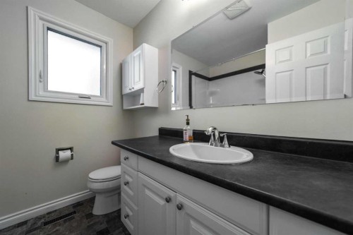 6218 34A Avenue, Edmonton, AB 
