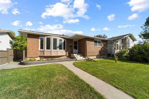 6218 34A Avenue, Edmonton, AB 
