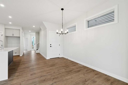 152 Snowberry Common Se, Calgary, AB 