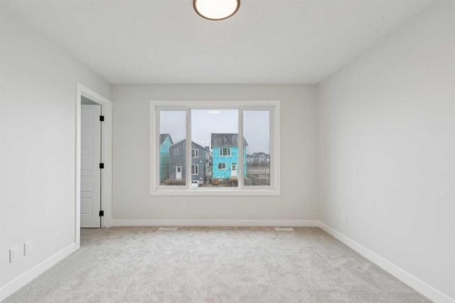 152 Snowberry Common Se, Calgary, AB 