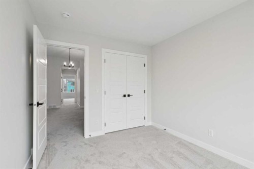 152 Snowberry Common Se, Calgary, AB 