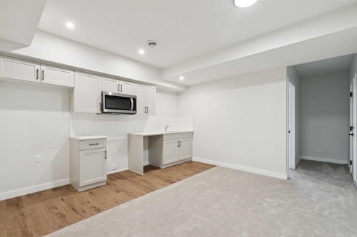 152 Snowberry Common Se, Calgary, AB 