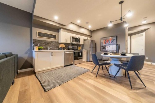 152 Snowberry Common Se, Calgary, AB 