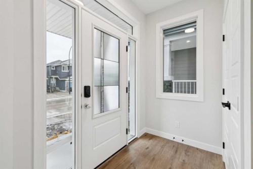 152 Snowberry Common Se, Calgary, AB 