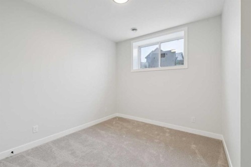 152 Snowberry Common Se, Calgary, AB 