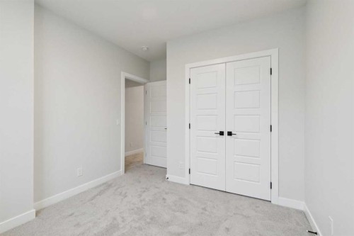 152 Snowberry Common Se, Calgary, AB 