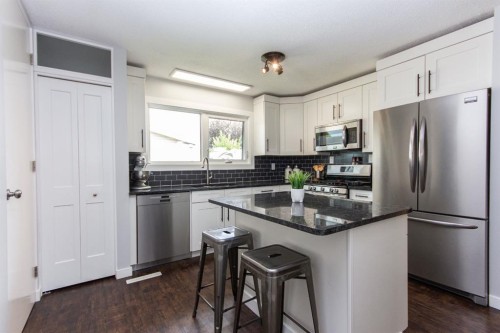 98 Baird Street, Red Deer, AB 