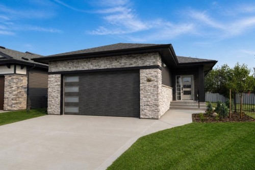 17 Tindale Place  Red Deer, AB T4P 0T8
