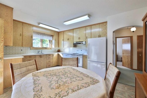 5615 51 Avenue, Camrose, AB 