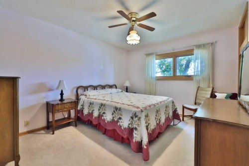 5615 51 Avenue, Camrose, AB 