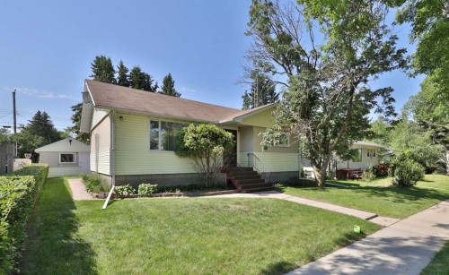 5615 51 Avenue, Camrose, AB 