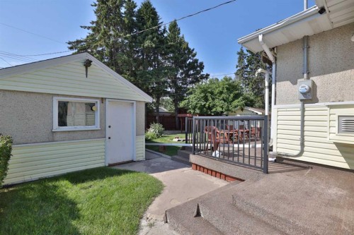 5615 51 Avenue, Camrose, AB 