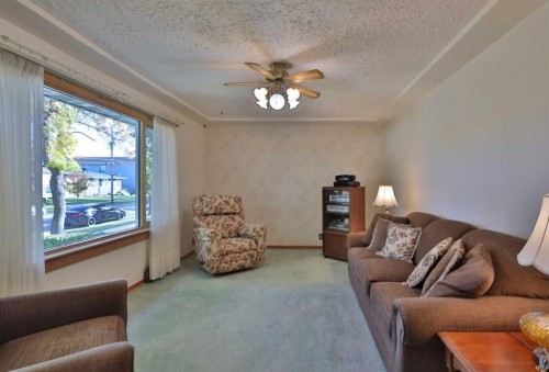 5615 51 Avenue, Camrose, AB 