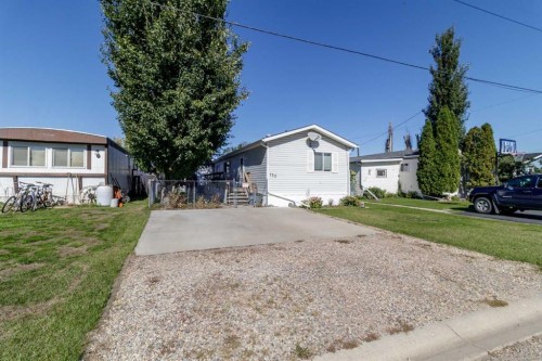 150 Devilder Avenue, Trochu, AB 