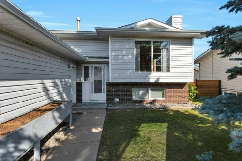 4610 56 Avenue, Rimbey, AB 