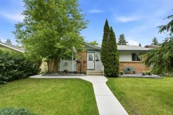 12 Anders Street Red Deer, AB T4R 1B8