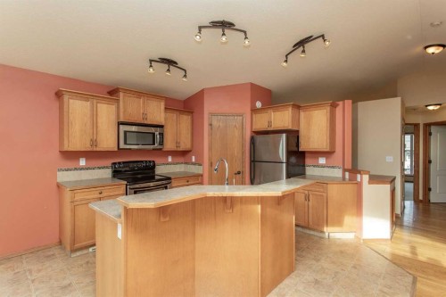 236 Kingston Drive, Red Deer, AB 