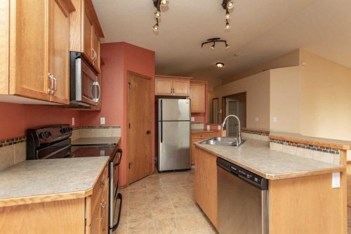 236 Kingston Drive, Red Deer, AB 
