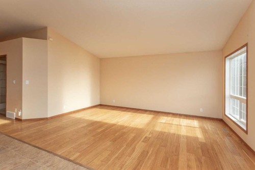 236 Kingston Drive, Red Deer, AB 