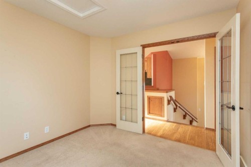 236 Kingston Drive, Red Deer, AB 