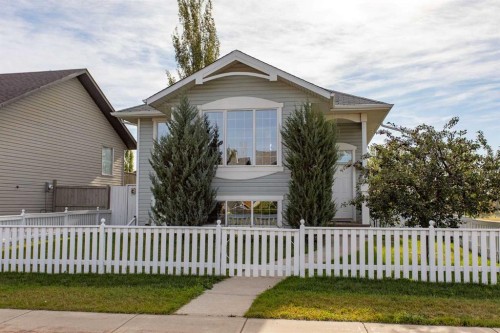 236 Kingston Drive, Red Deer, AB 