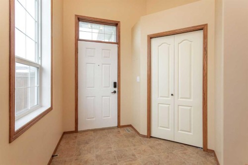 236 Kingston Drive, Red Deer, AB 