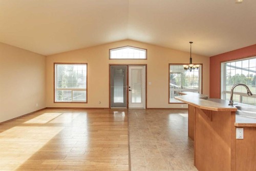 236 Kingston Drive, Red Deer, AB 