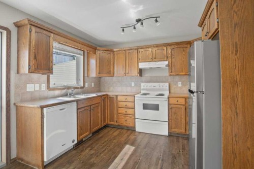 127 Lyons Close, Red Deer, AB 