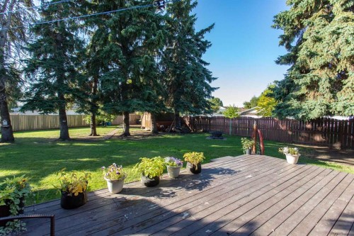 6107 55 Avenue, Ponoka, AB 
