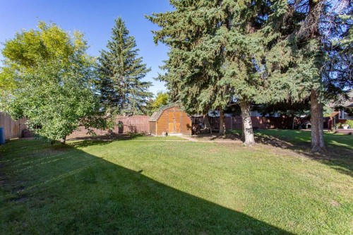 6107 55 Avenue, Ponoka, AB 