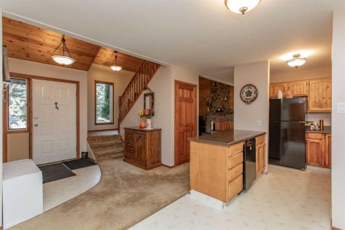 6107 55 Avenue, Ponoka, AB 
