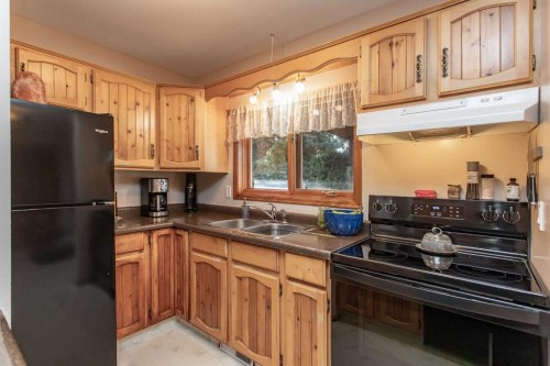 6107 55 Avenue, Ponoka, AB 
