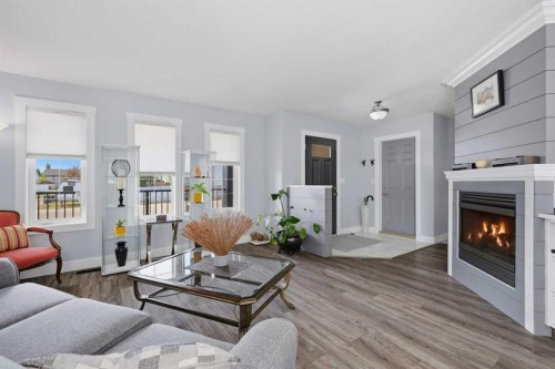 35 Heenan Crescent, Sylvan Lake, AB 