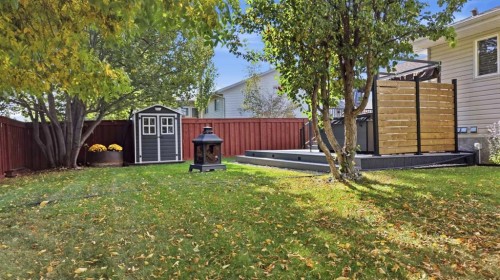 35 Heenan Crescent, Sylvan Lake, AB 
