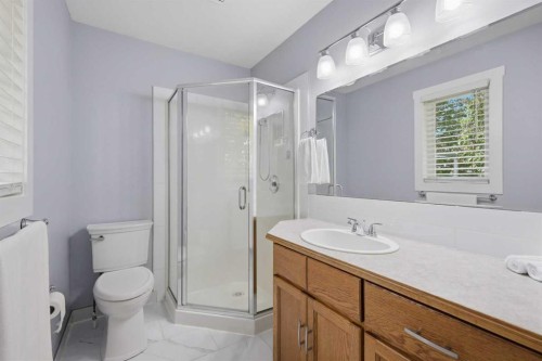 35 Heenan Crescent, Sylvan Lake, AB 