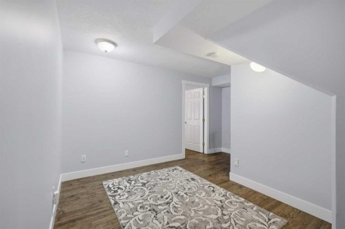35 Heenan Crescent, Sylvan Lake, AB 